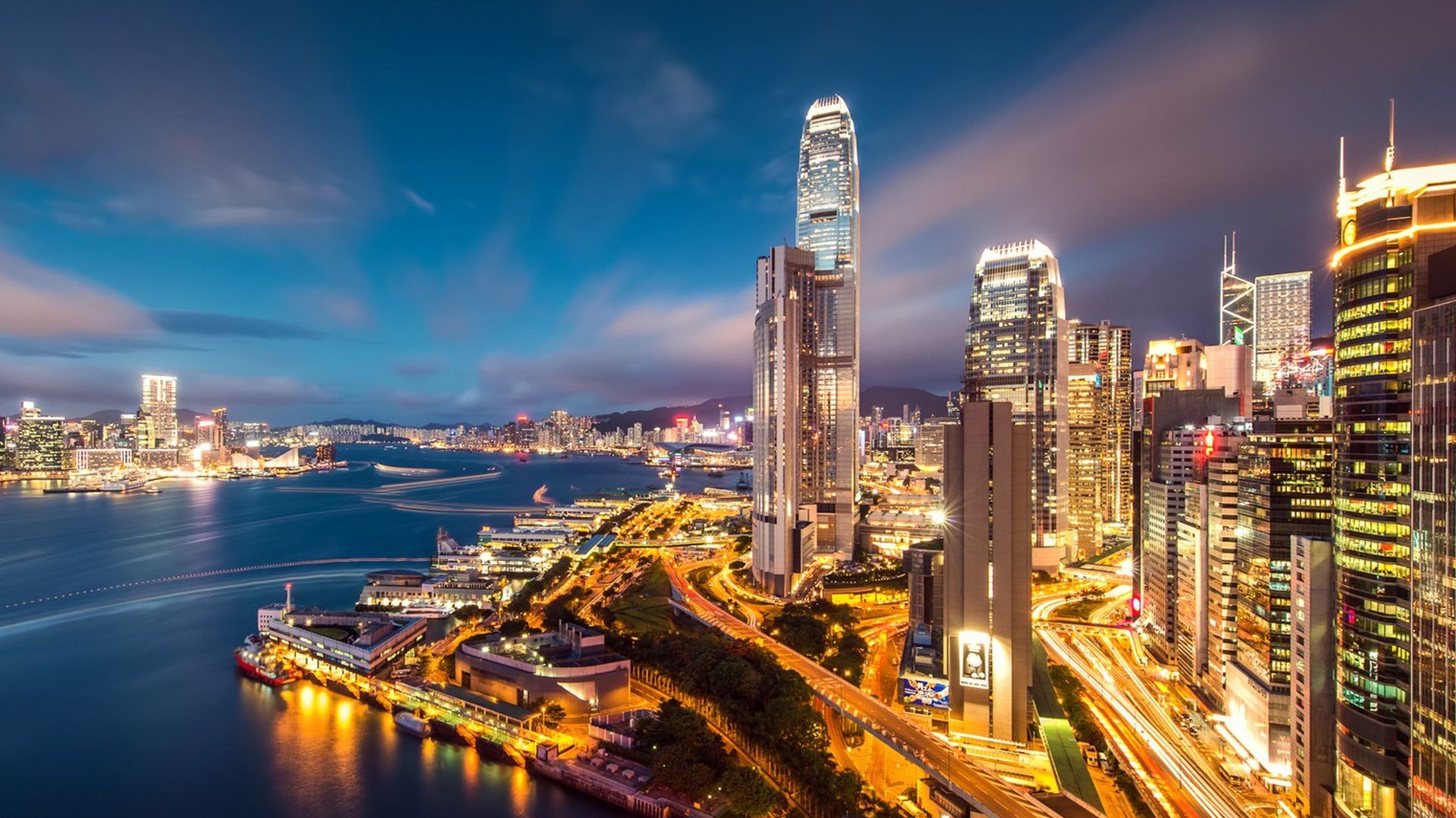 HONGKONG - DISNEYLAND - THIỀN VIỆN CHÍ LIÊN 4N3Đ